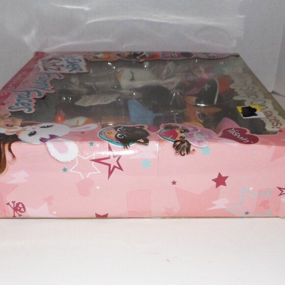 Bratz 4 Ever Kidz Funny Faces Yasmin Doll & 7 Snap On Faces New Sealed - Picture 7 of 7